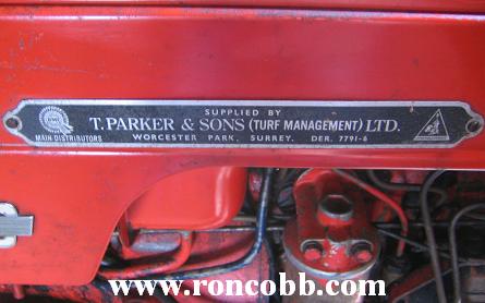 tractor-13LOGO.JPG - 22605 Bytes